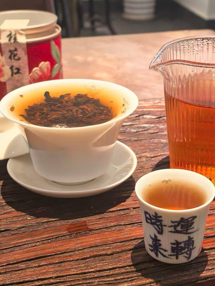 桂花红茶一罐一两半装78元一罐